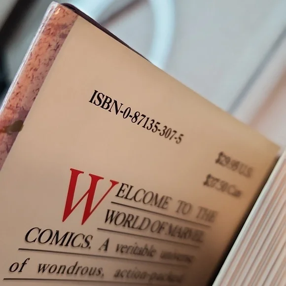 Marvel Masterworks: Fantastic Four Edition in Purple and Gold Vol 2 Nos. 1-10 - Picture 2 of 3